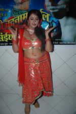at Munni Badam Bhail Bhojpuri movie event in Andheri, Mumbai on 24th Oct 2011 (40).JPG